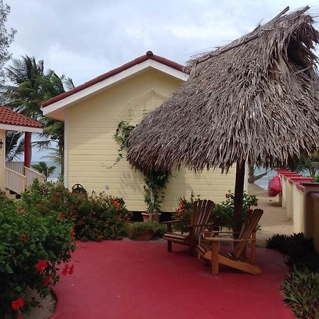 The White Horse Inn - Hopkins Village Beach Belize Ngoại thất bức ảnh